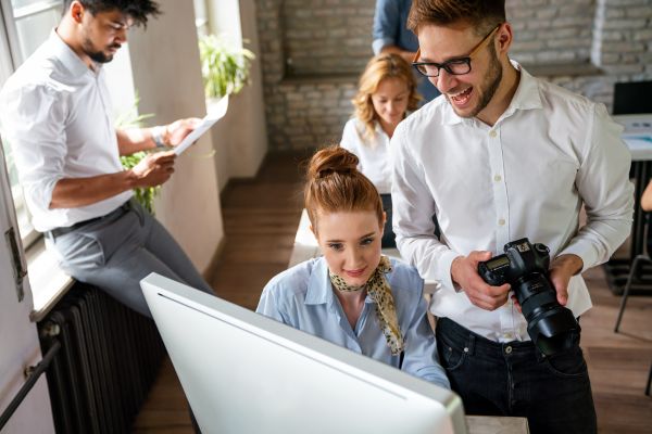 Atendimento em agência de marketing com agente de IA